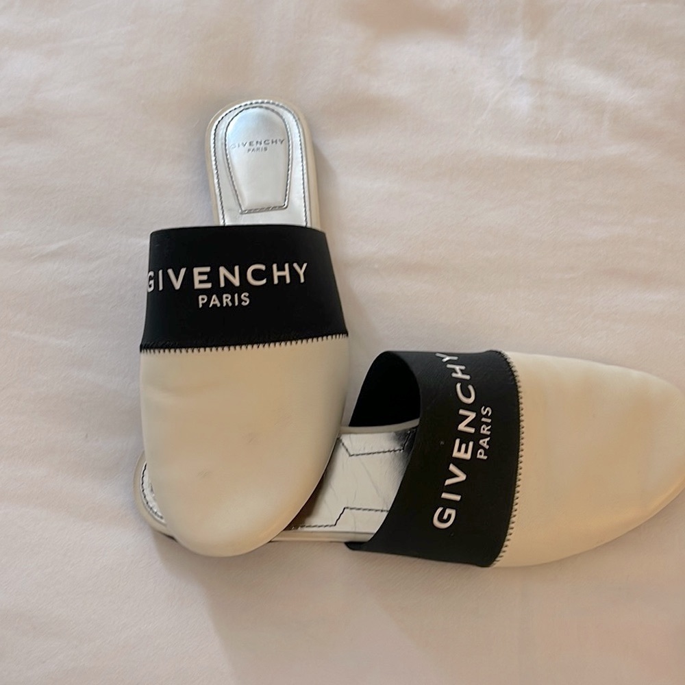 Givenchy Mules!